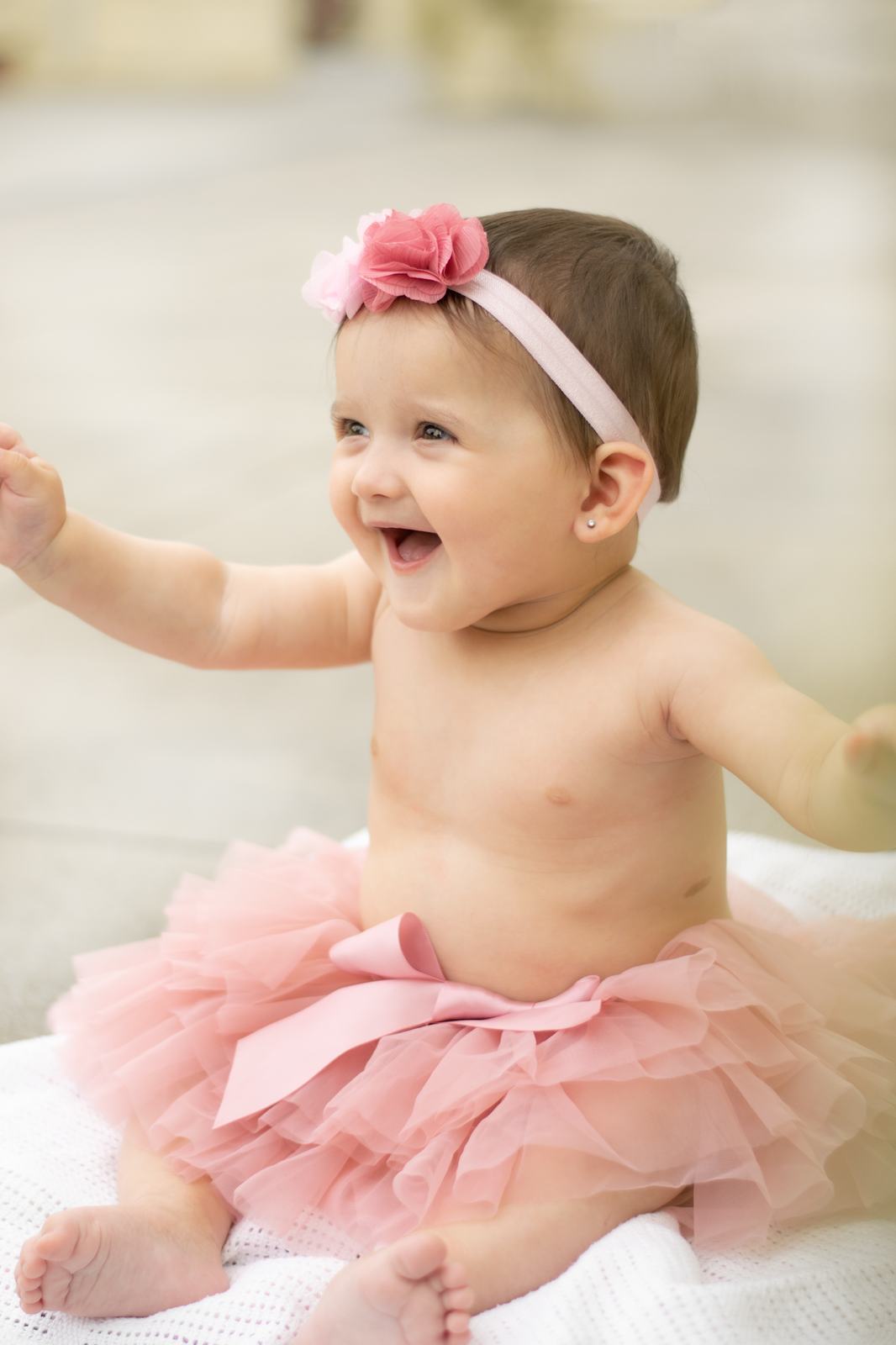 Baby Mia’s newborn session — frame 2
