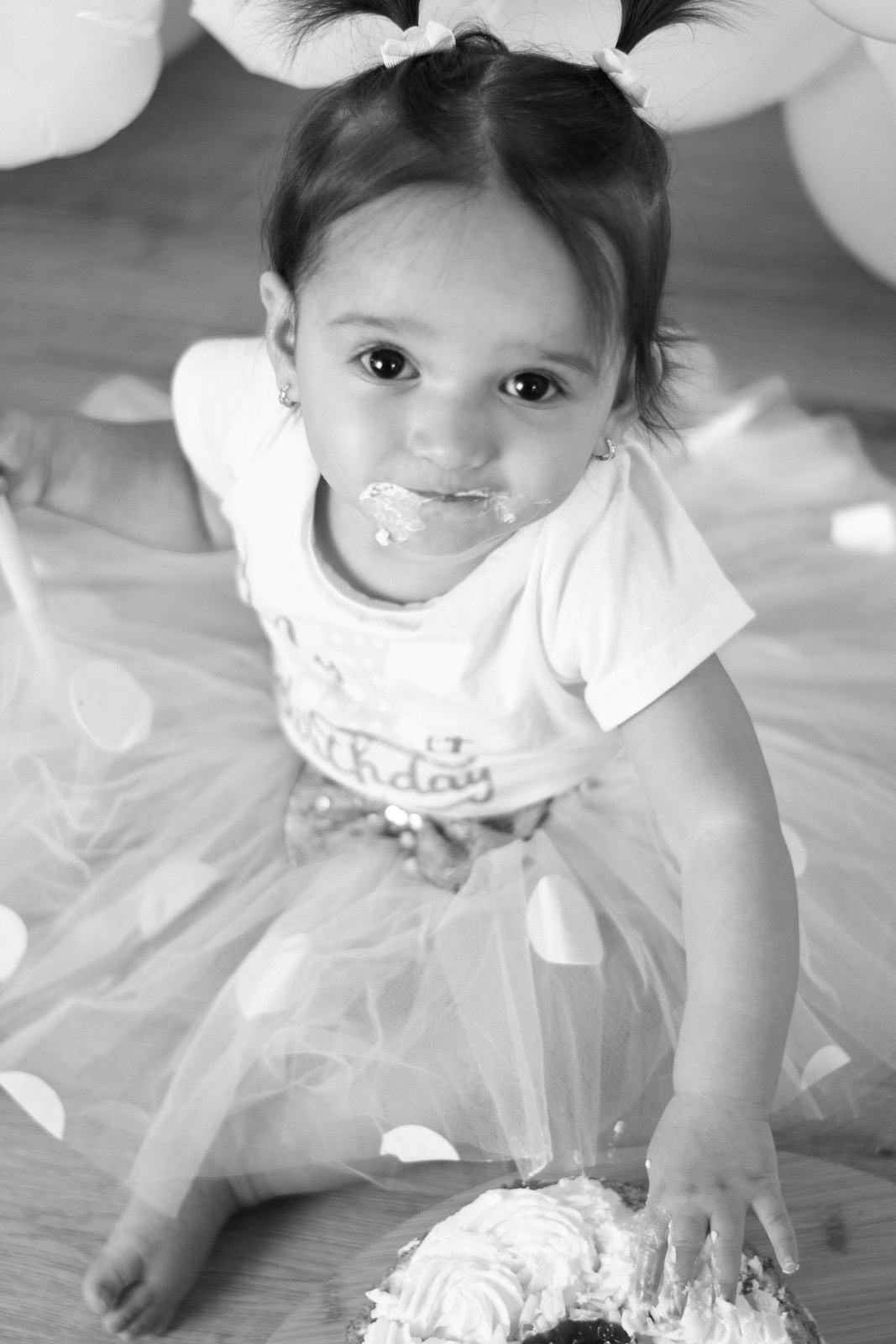 Mia’s first birthday cake smash — frame 19