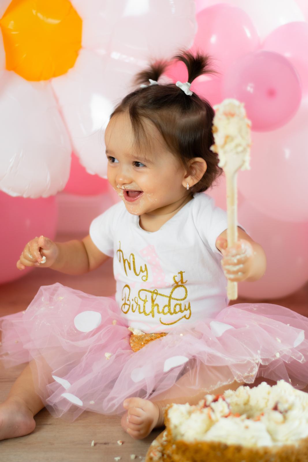 Mia’s first birthday cake smash — frame 21