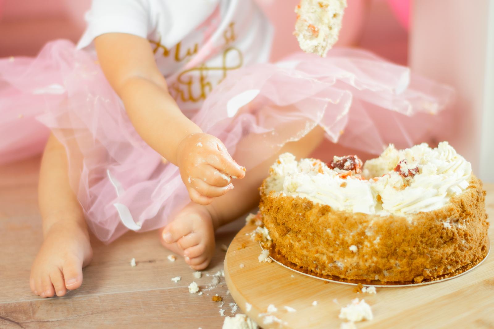 Mia’s first birthday cake smash — frame 22